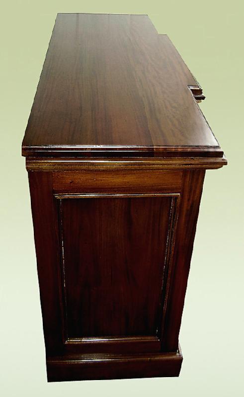 FANTASTIC carved flamed Mahogany Victorian Sideboard