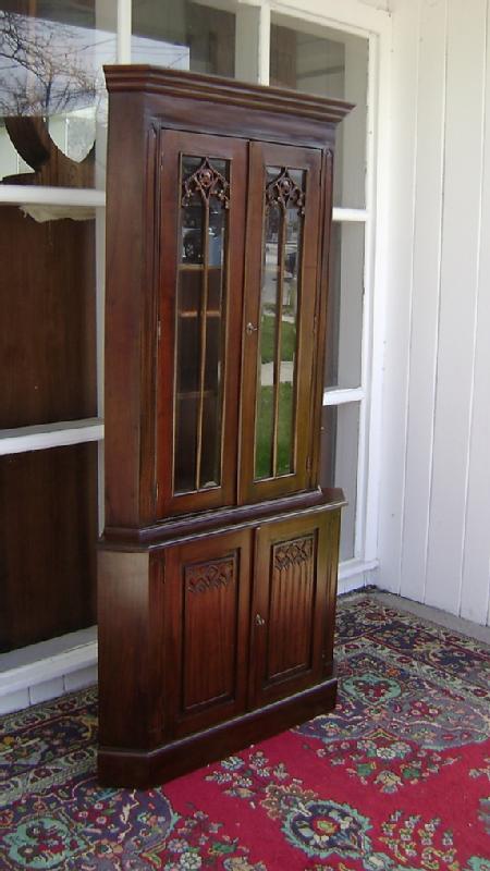 Quality solid Mahogany Victorian corner cabinet