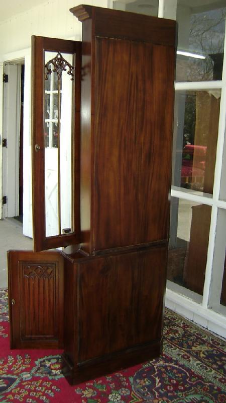 Quality solid Mahogany Victorian corner cabinet