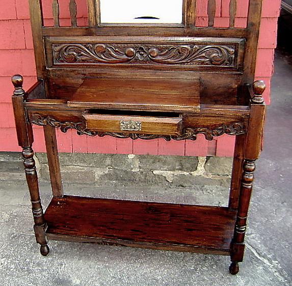 Elegant Regency 1940s country mahogany hall stand