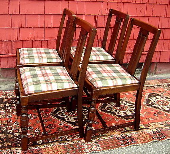 Elegant Set of 4 English antique quality country chairs