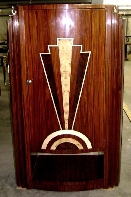 Classic Art Deco style rosewood marquetry Bar-cabinet