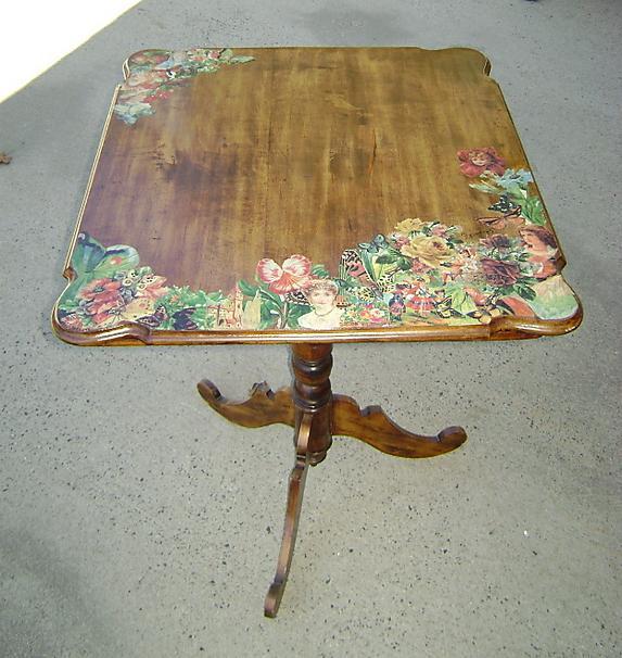 Antique English Edwardian clear Mahogany side table