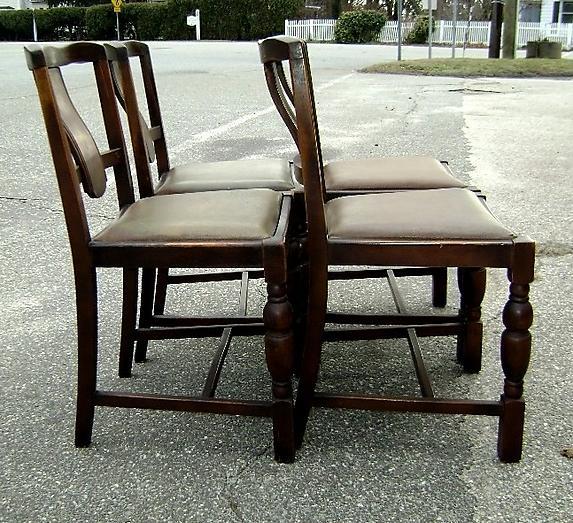 Unusual 1910's set of 4 country Oak chairs