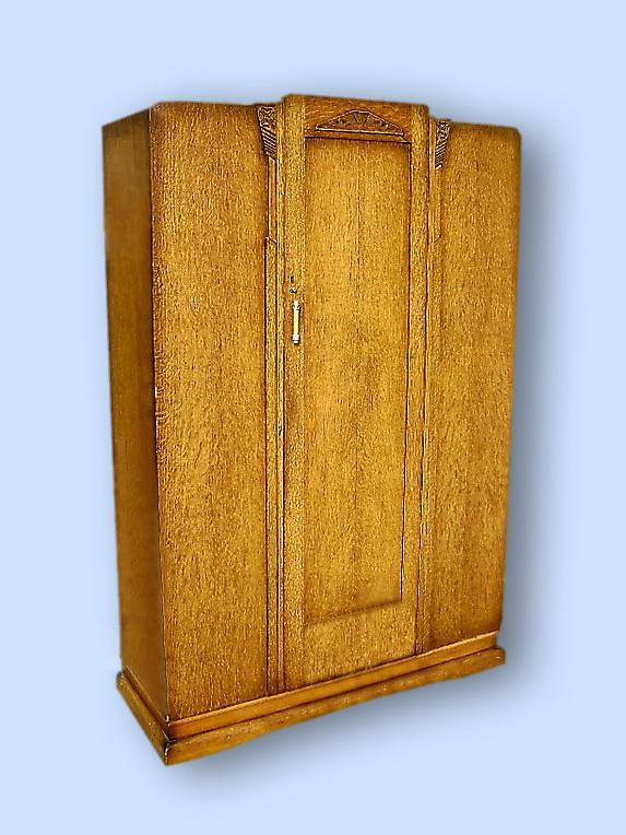 QUALITY Antique English blonde oak gothic armoire