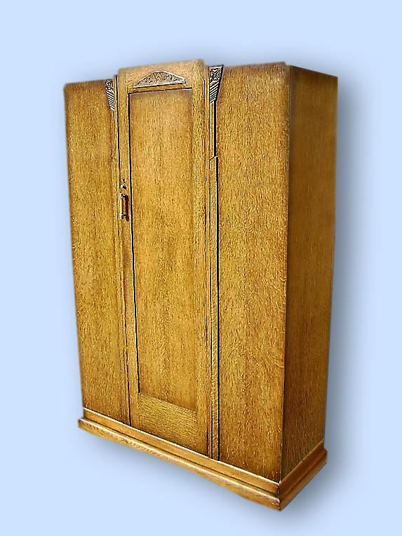 QUALITY Antique English blonde oak gothic armoire