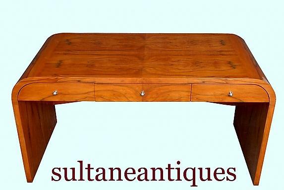 Classic cherry wood Art Deco style + forms Desk
