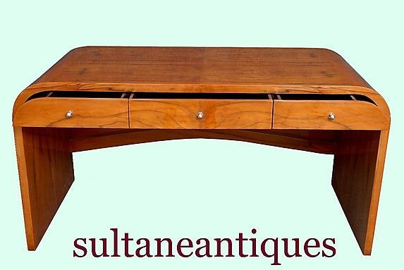 Classic cherry wood Art Deco style + forms Desk