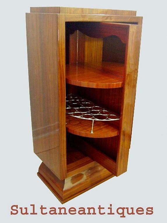 Absolutely fantastic!! Art Deco style BAR MINT.