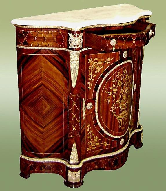 Gorgeous Louis XIV style Large Commode