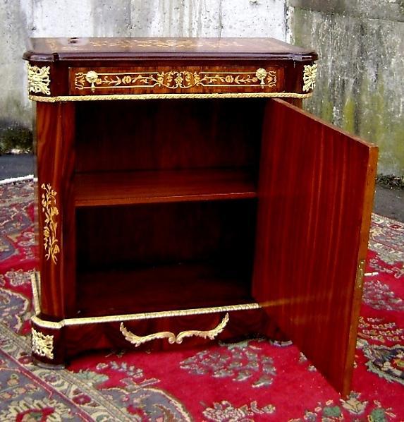 Luxurious French LOUIS XV Style Marquetry Commode