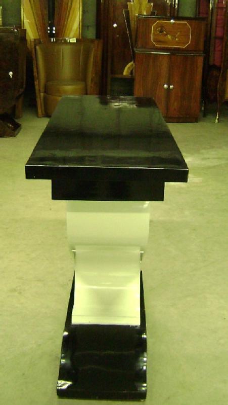 Pure Art Deco inspired Vitrine console