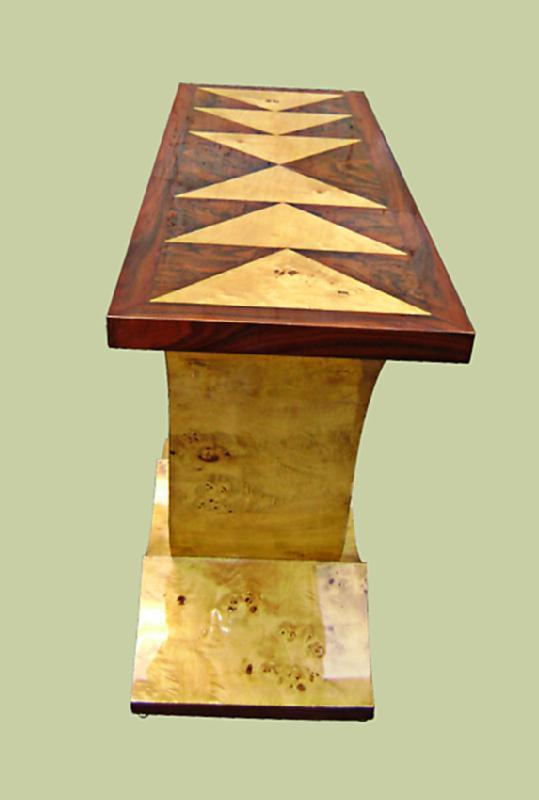 Perfectly classy geometric lines Art Deco style console