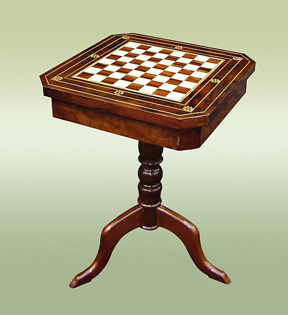 French superbly inlaid Chess Board Table