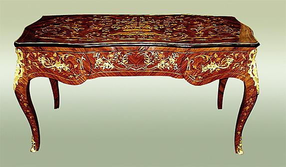 Fantastic Louis XV style desk tulip wood and Bronze.