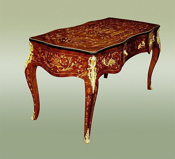 Fantastic Louis XV style desk tulip wood and Bronze.
