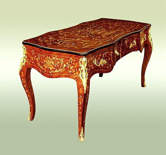 Fantastic Louis XV style desk tulip wood and Bronze.