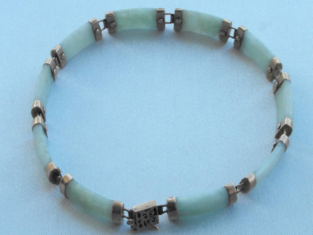 10 K YELLOW GOLD JADE TENNIS BRACELET