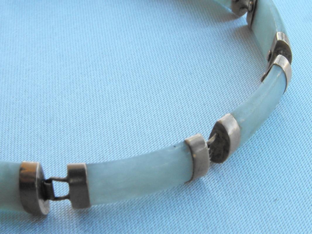 10 K YELLOW GOLD JADE TENNIS BRACELET