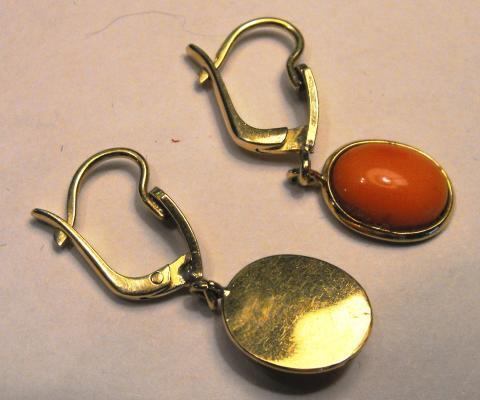 Vintage 14K Gold & Italian Pink Coral Earrings