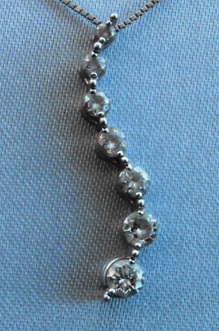 14k White Gold Journey Curve Pendant