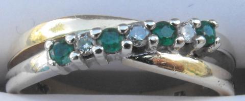 DIAMOND AND EMERALD 10K GOLD RING