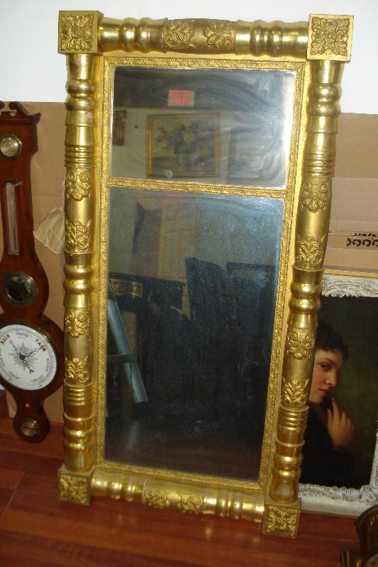 Early Nineteenth Century Federal Gilded And Carved Mirror