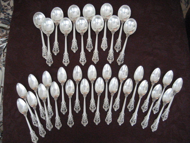 Wallace Grande Baroque Sterling Silver Flatware Dinner Set 102 Pieces