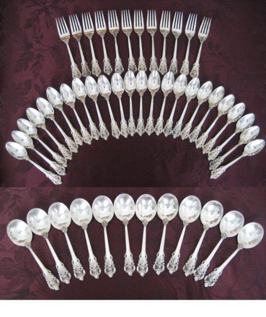 Wallace Grande Baroque Sterling Silver Flatware Dinner Set 90 Pieces
