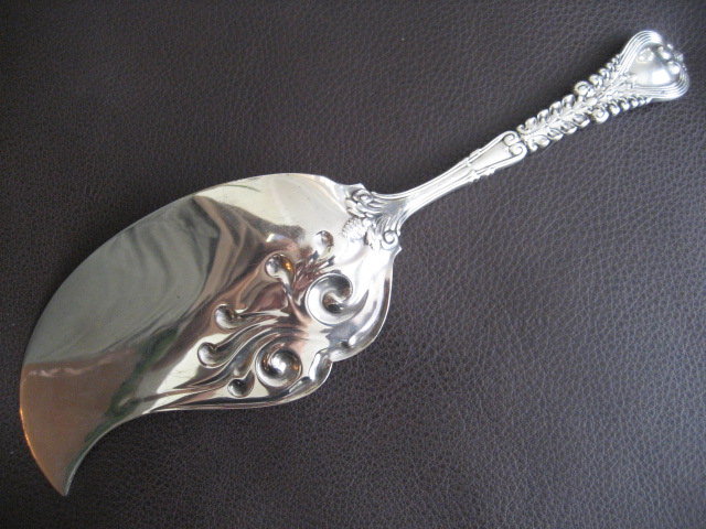 Tiffany & Co. Makers Florentine Sterling Silver Serving Fish Knife with Monogram
