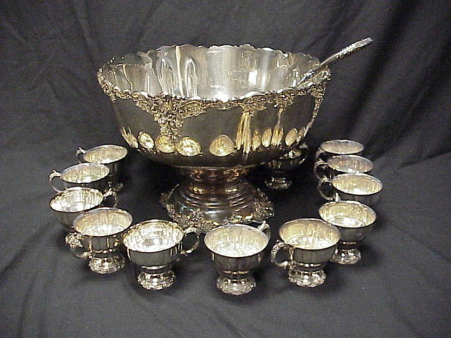 14 piece Wallace BAROQUE Silverplate Punchbowl Set