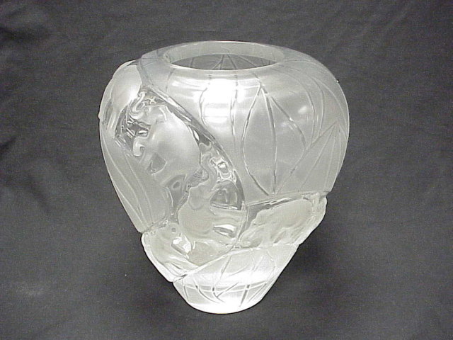 Lalique France Clear & Frosted Glass BORNEO ELEPHANTS Vase 12