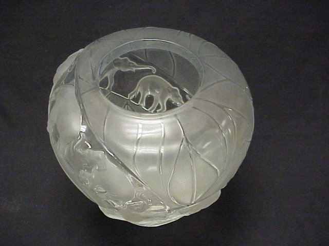 Lalique France Clear & Frosted Glass BORNEO ELEPHANTS Vase 12
