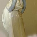 Lladro - Girl with Wheat