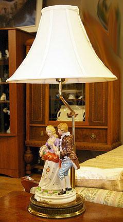 Vintage Figural Porcelain Table Lamp