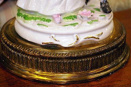 Vintage Figural Porcelain Table Lamp