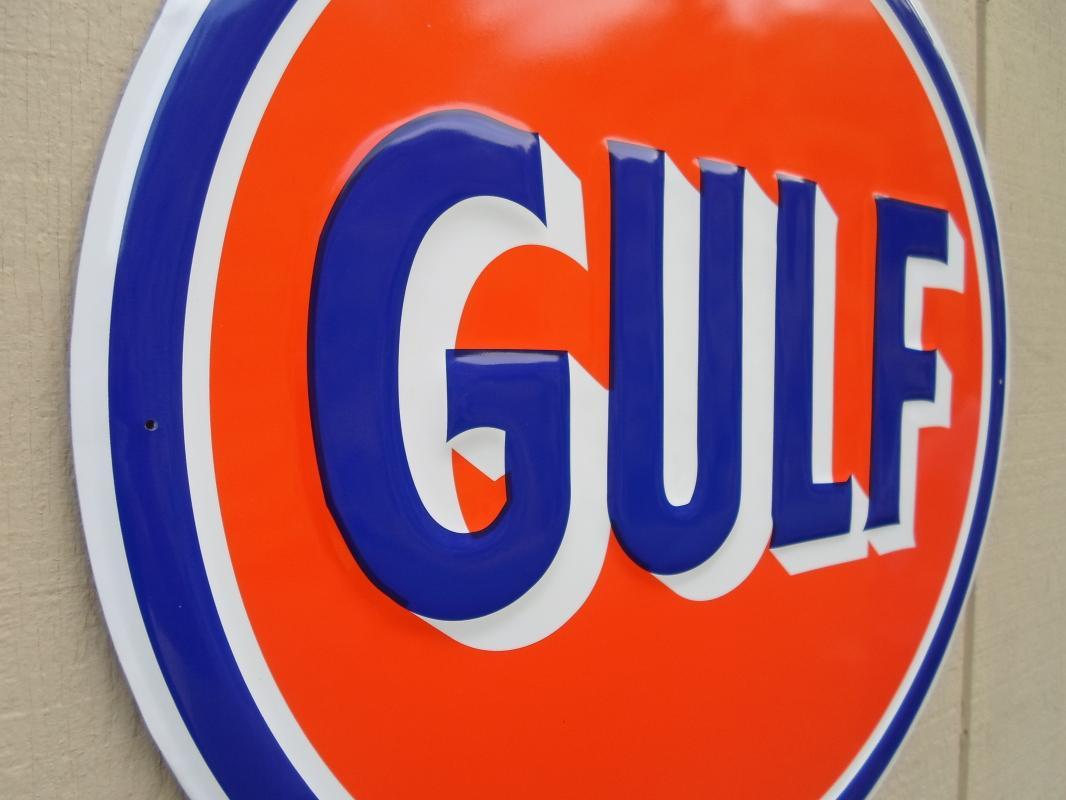 OUR LARGEST GULF GASOLINE & OIL SERVICE SIGN