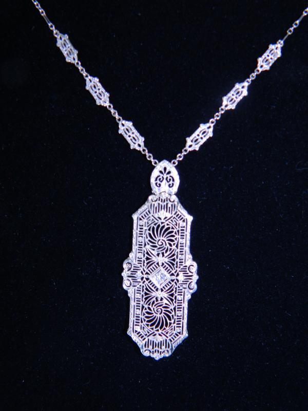 Stunning Art-Deco Diamond, 14K White Gold Filigree Lavaliere Necklace, 19
