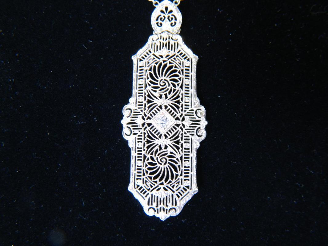 Stunning Art-Deco Diamond, 14K White Gold Filigree Lavaliere Necklace, 19