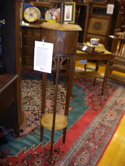 Shaving Stand