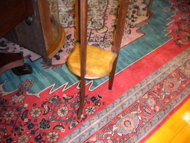Shaving Stand