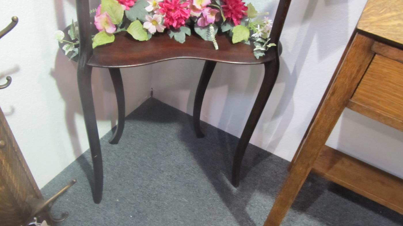 Etagere (Mahogany)