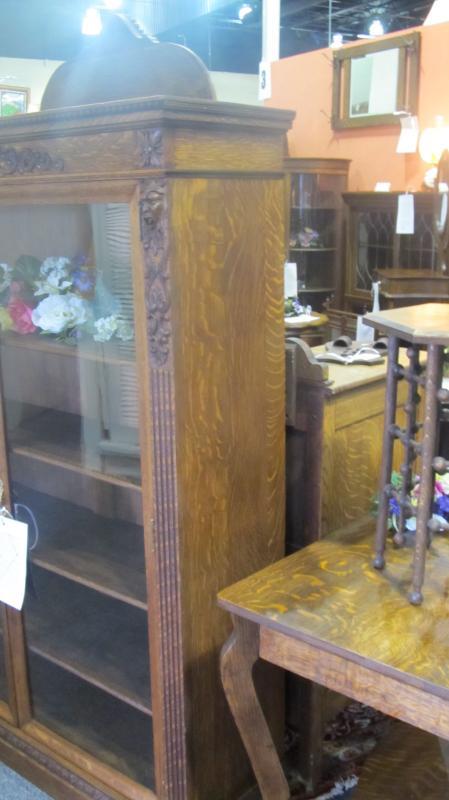 American Oak Bookcase (very fine, 2 door)