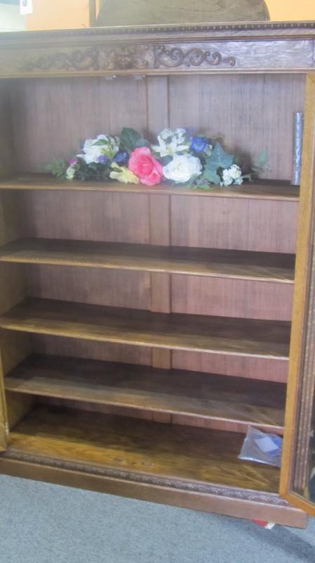 American Oak Bookcase (very fine, 2 door)