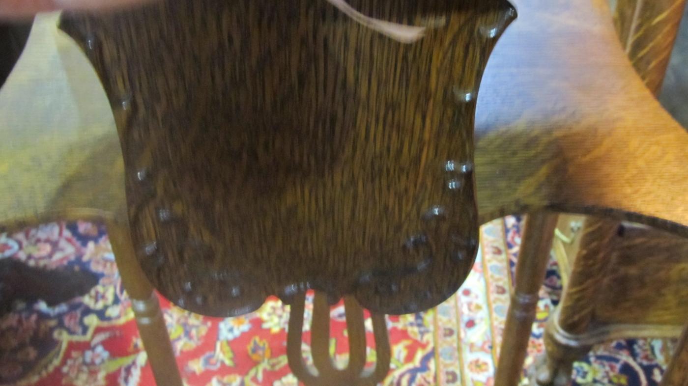 American Oak Shaving Stand (Oval Mirror)