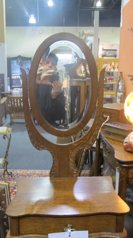 American Oak Shaving Stand (Oval Mirror)