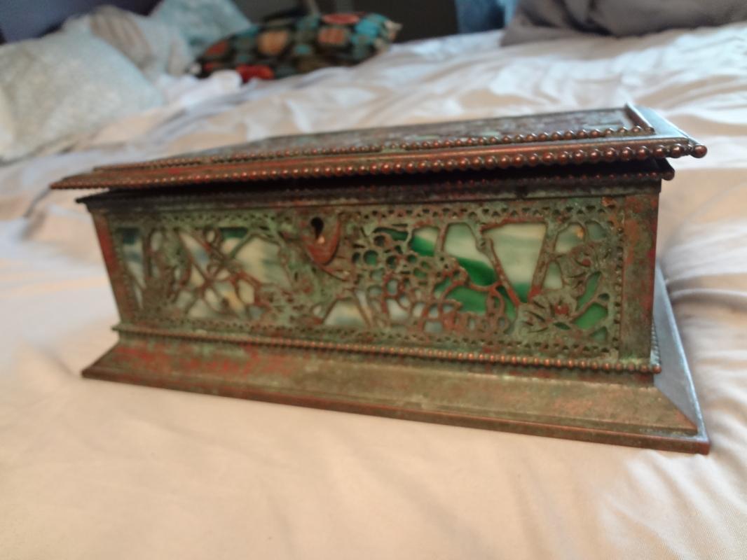 Impressive Tiffany Studios LCT Green Favrile Glass Grapevine Cigar Box