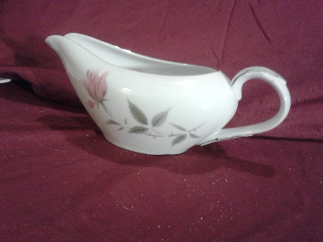 92 pieces, Classic dinnerware, Fukagawa Rosetta