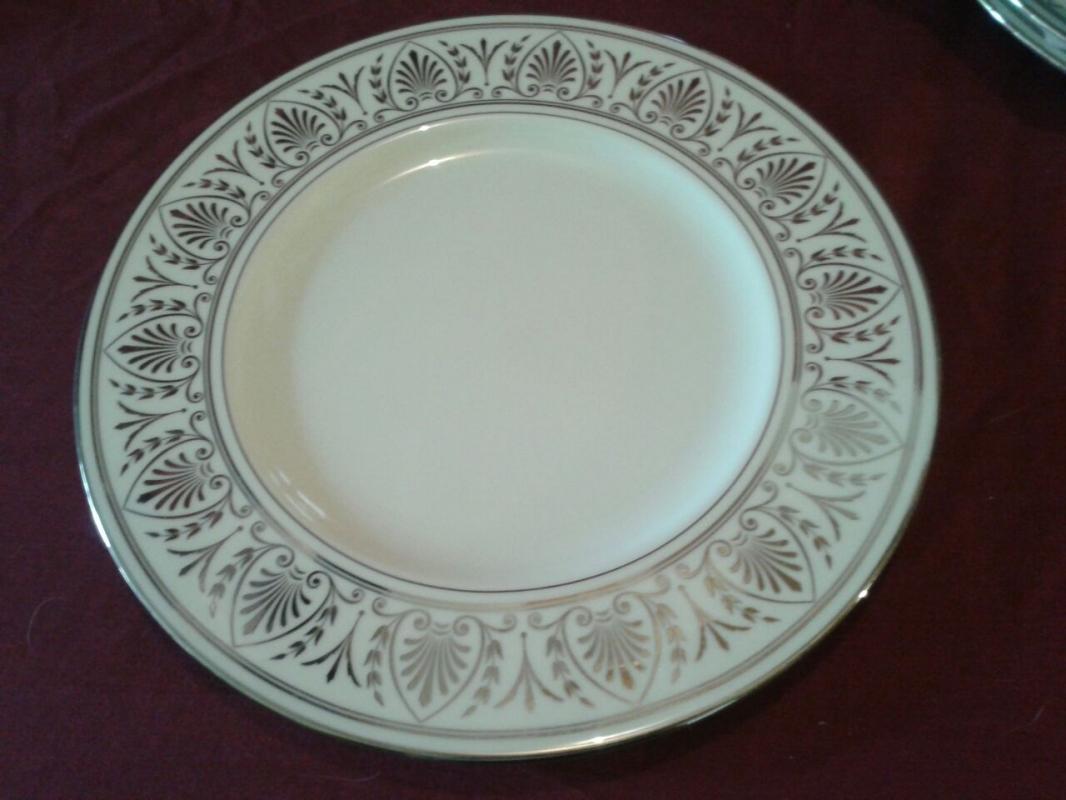 Set of 12 Lenox Luncheon Plates