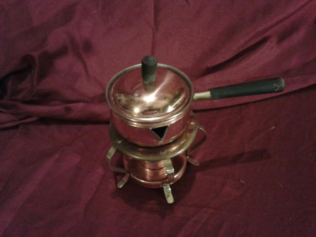 Lovely vintage sauce server